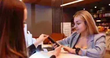 Стоит ли брать кредит на погашение микрозайма — честный разбор